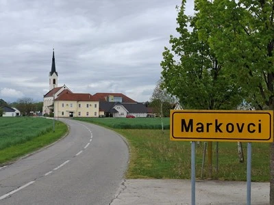 Medgeneracijski center skupnosti Markovci